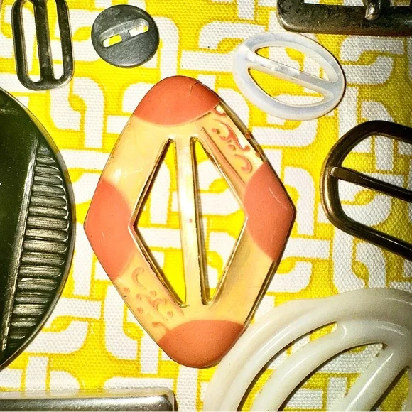 Bundle 87 VNT Belt Buckle Collection